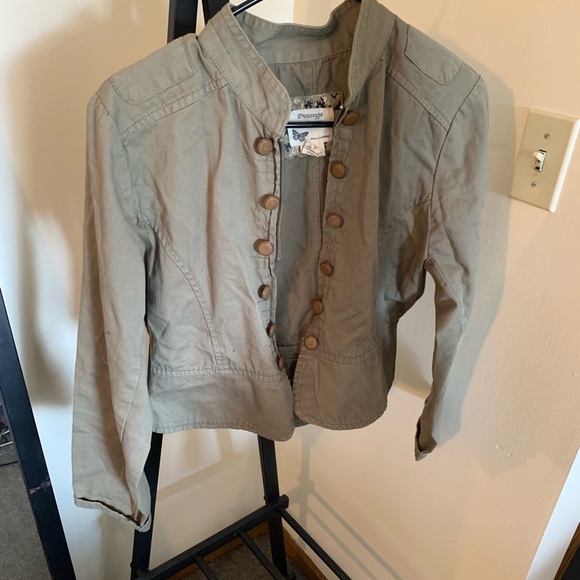 Jacket - Picture 1 of 3